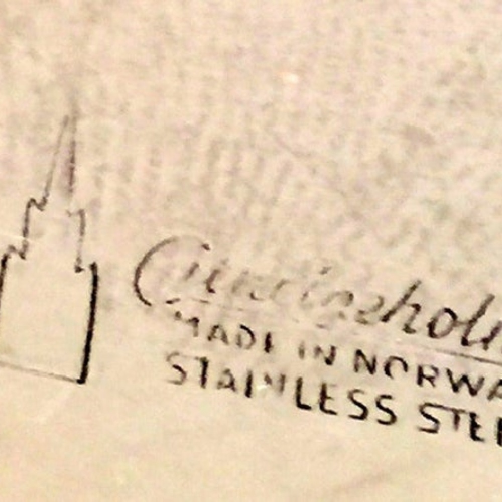 Cathrineholm Enamel on Stainless Steel Plate Red - Picture 5 of 5